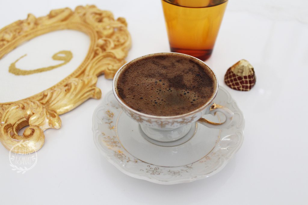 Simli İpten Vav Etamin ve Altın Çerçevesi 5 vav_etamin-3