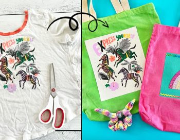 Askıya asılmış, alt kısmı kesilip yanları dikilmiş eski bir tişörtten yapılmış bez çanta ve yanında makas ile iğne-ipliğin görüldüğü görüntü.